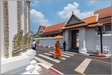 201804010_DSC4329 Buddhist Monk with cell phone at Wat Phra Kaew, Bangkok, Thailand
